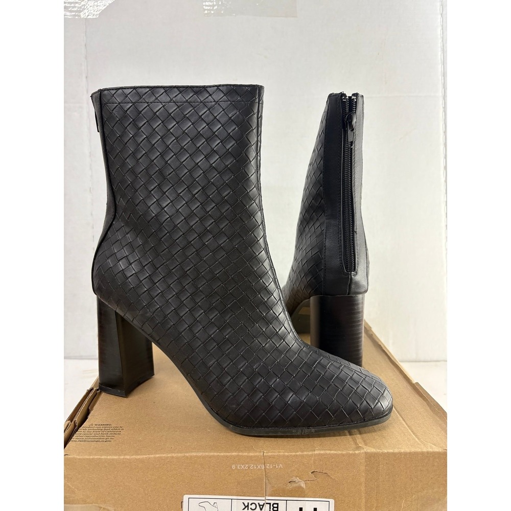 Journee Collection Women's Black Brielle Block Heel Zip Up Boots Booties Sz 11M